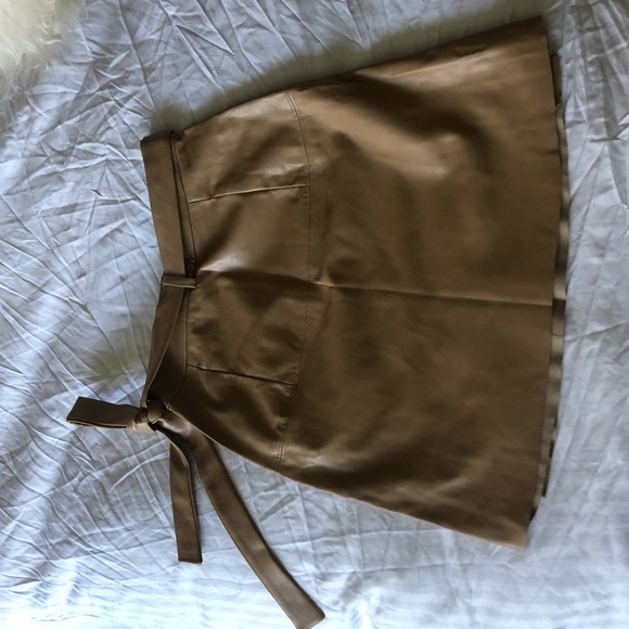 Wilfred Free vegan leather skirt - Picture 3 of 6